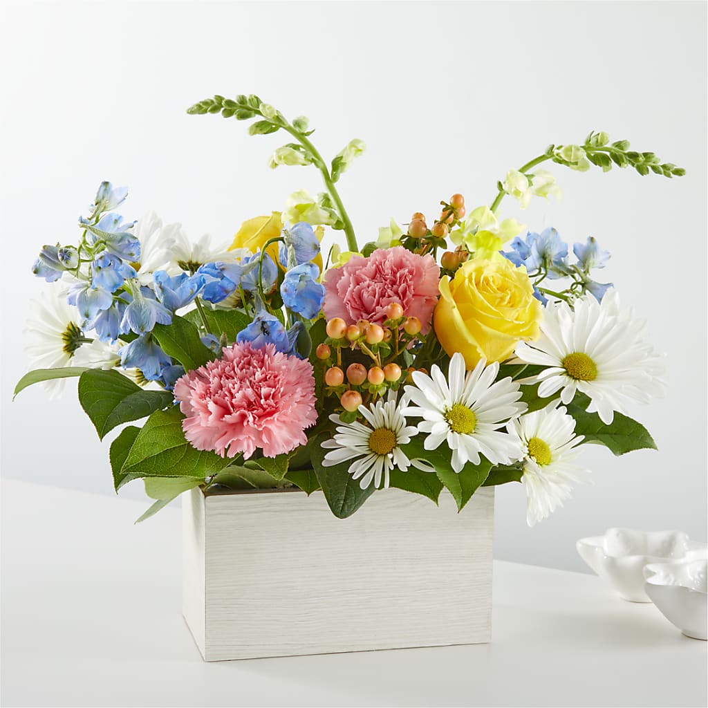 Sun Salutation Box Bouquet – Burns Florist, Hanceville AL