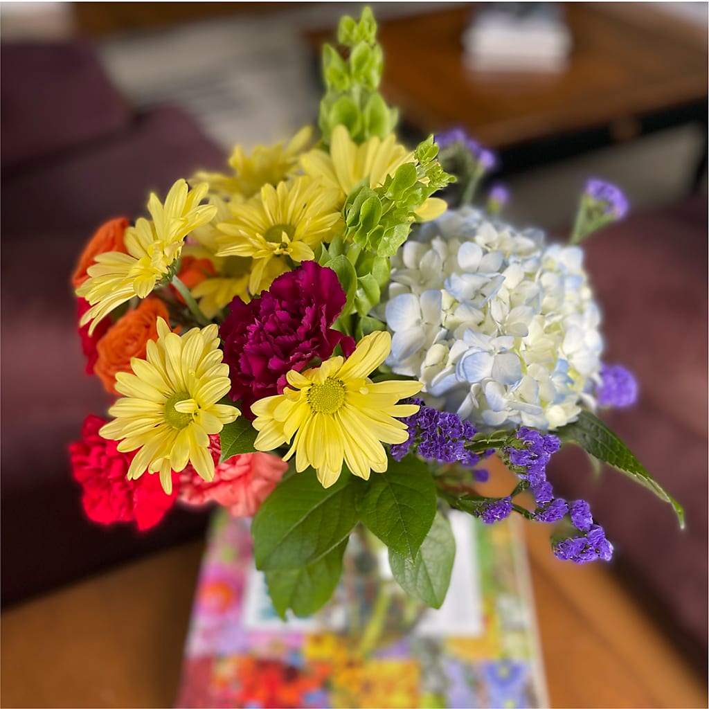 Summer Spectra - A Florist Original – Burns Florist, Hanceville AL