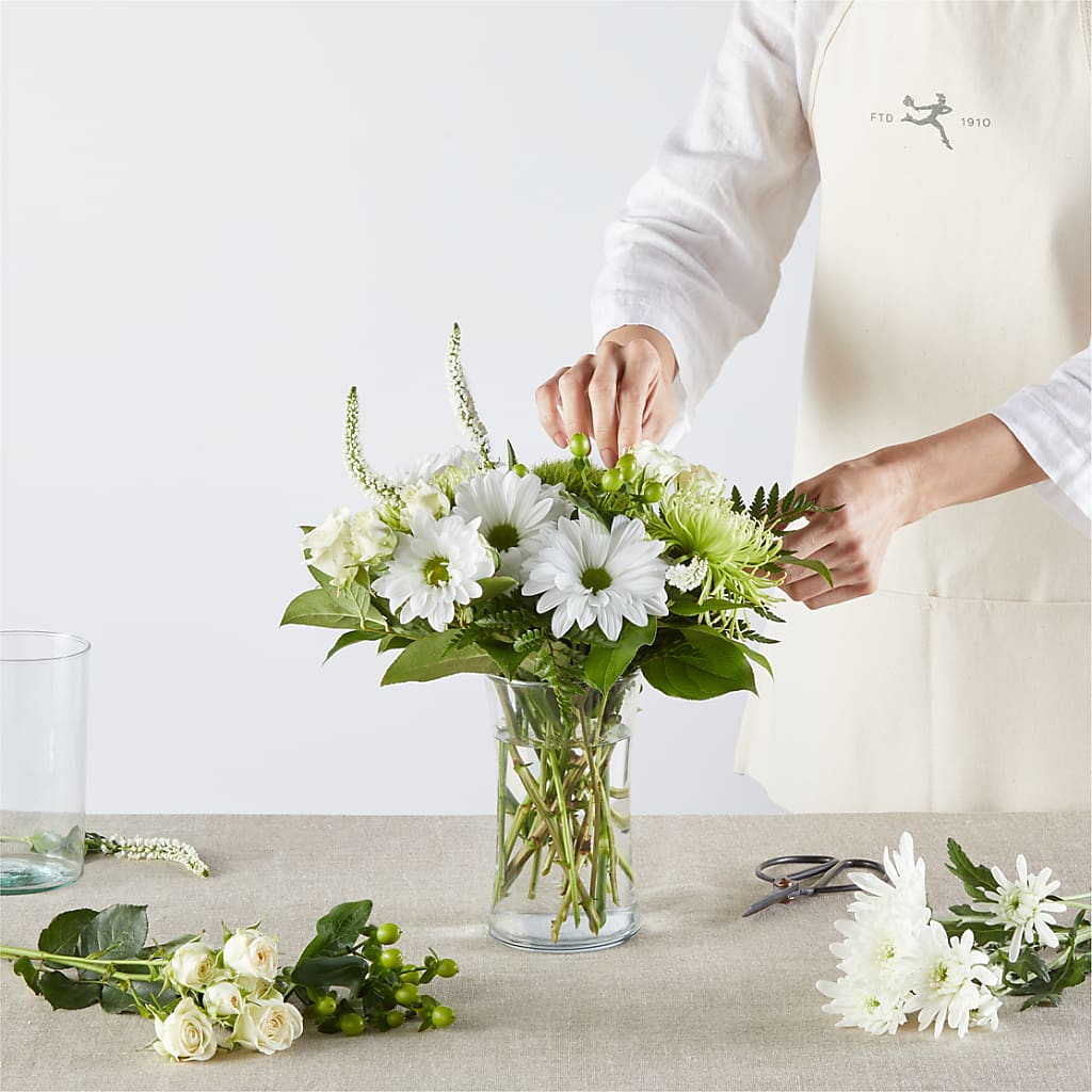 Irish Garden - A Florist Original – Burns Florist, Hanceville AL
