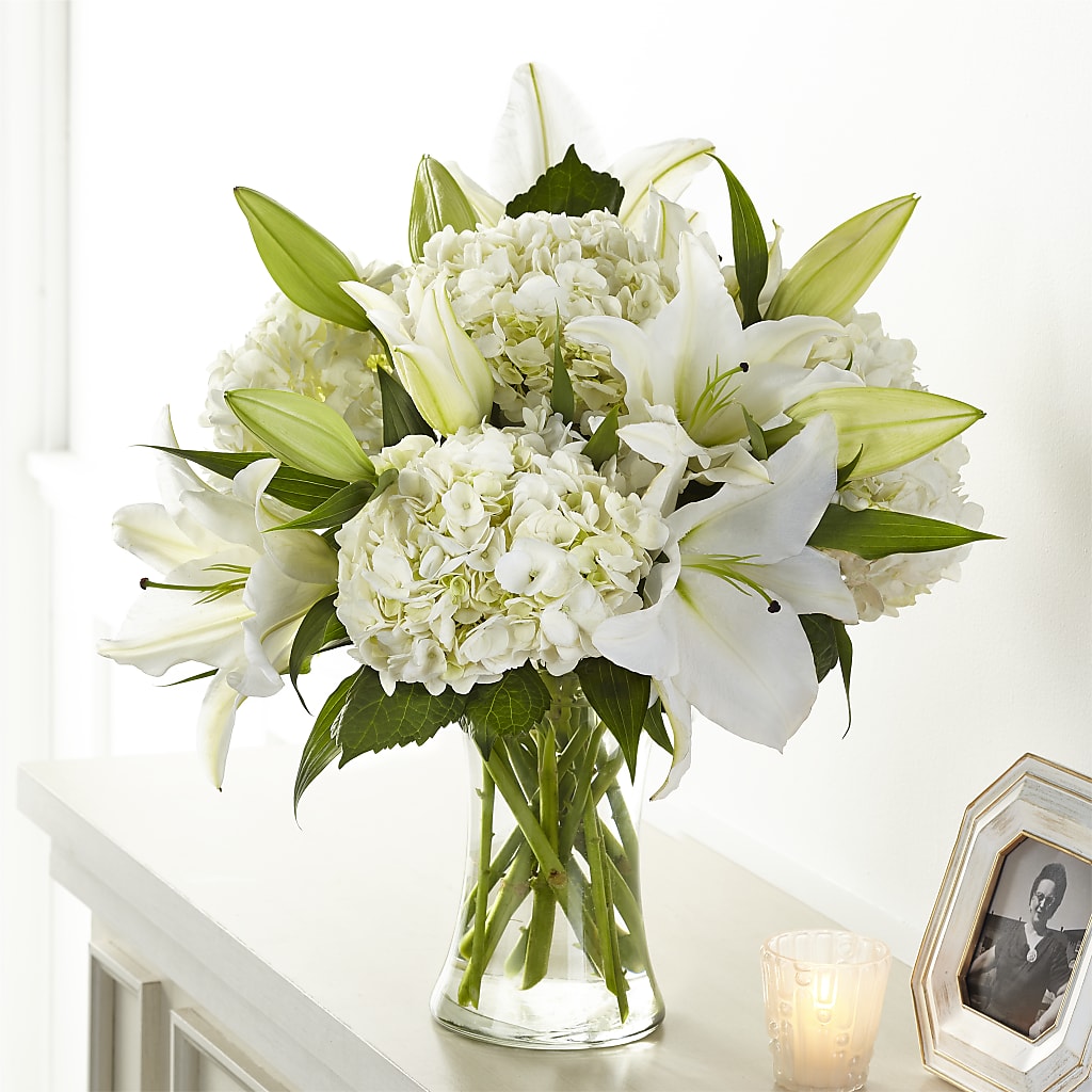 Compassionate Lily Bouquet – Burns Florist, Hanceville AL