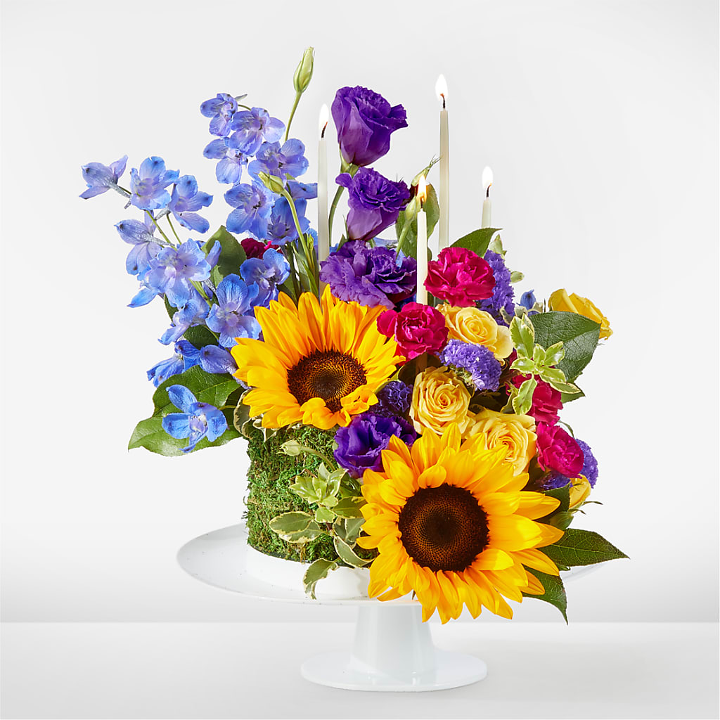 Star of the Day Floral Cake – Burns Florist, Hanceville AL