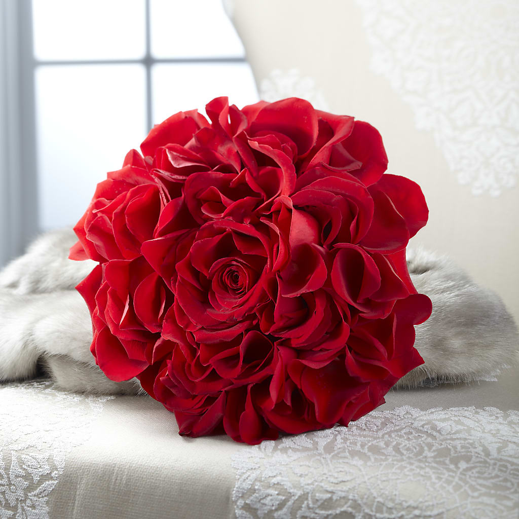 Composite Rose Bouquet – Burns Florist, Hanceville AL