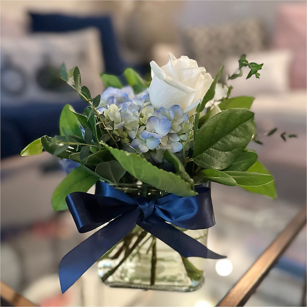 Sky Blue Delight Bouquet –  Burns Florist, Hanceville AL