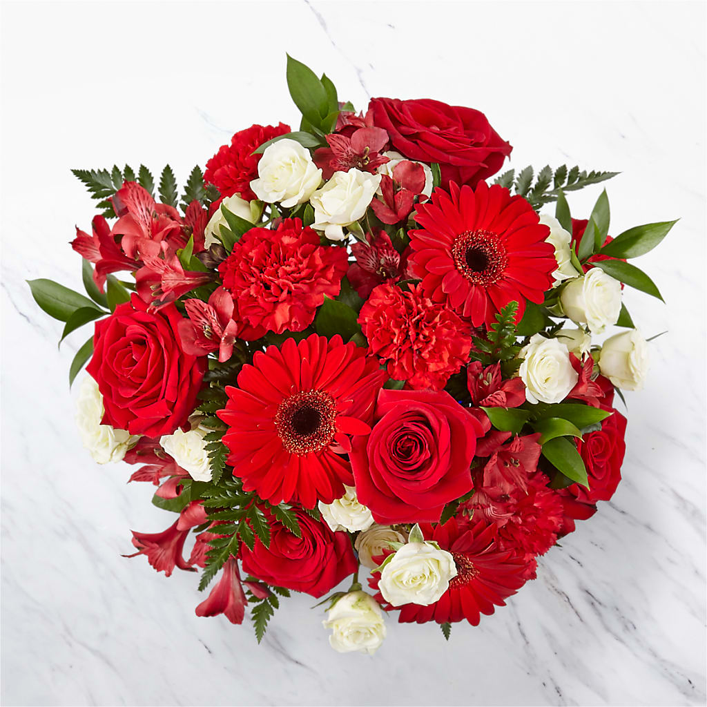 Hearts Embrace Bouquet –  Burns Florist, Hanceville AL
