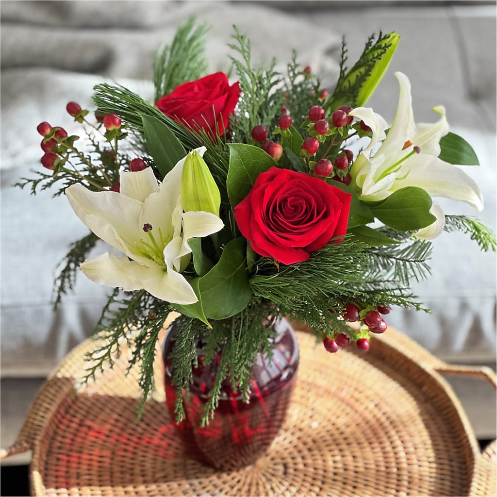 Evergreen Delight Bouquet –  Burns Florist, Hanceville AL