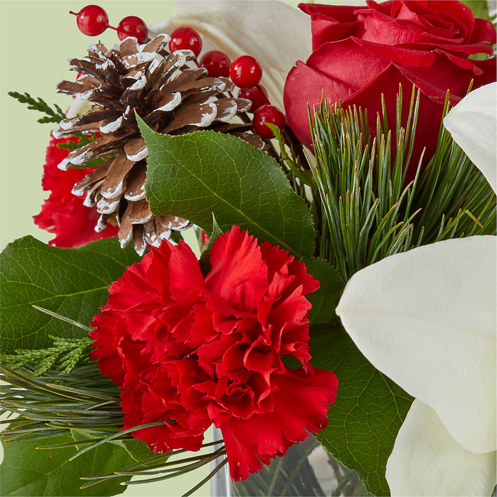 Glistening Icicles Bouquet –  Burns Florist, Hanceville AL
