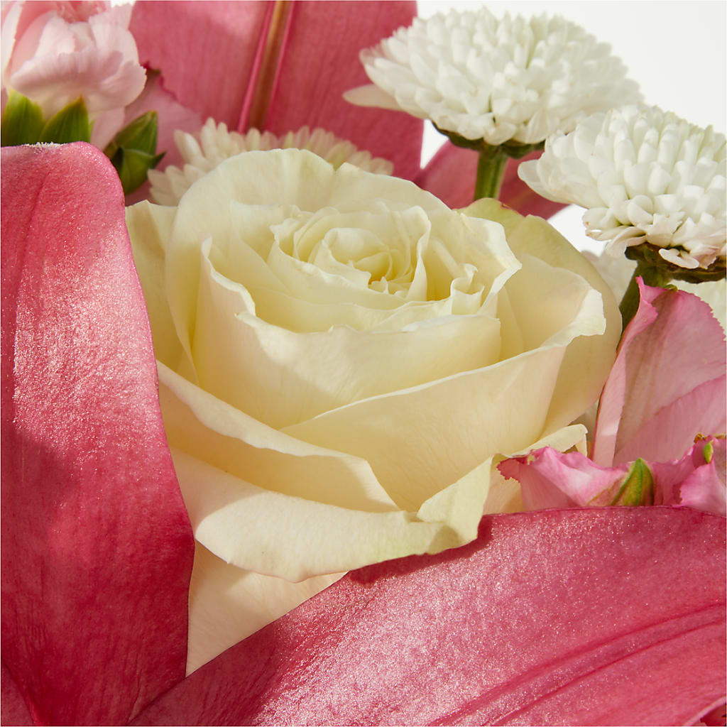 Piece of Cake Bouquet –  Burns Florist, Hanceville AL
