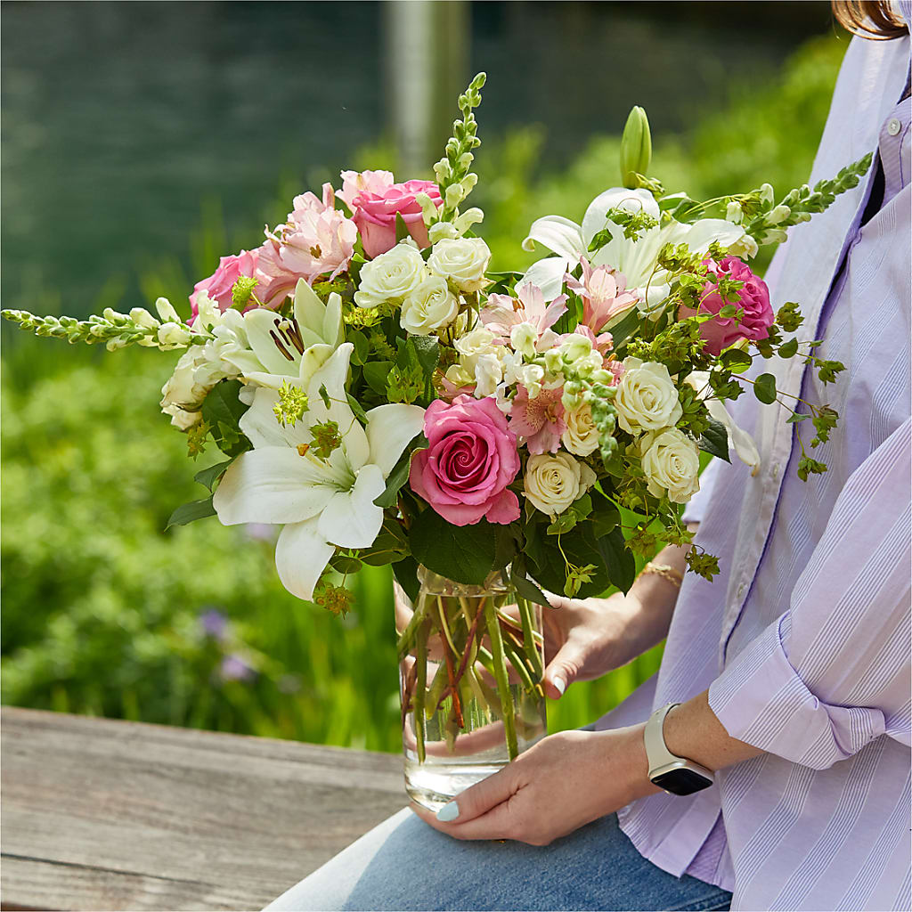 Fondly Bouquet –  Burns Florist, Hanceville AL