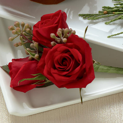 Red Spray Rose Boutonniere –  Burns Florist, Hanceville AL
